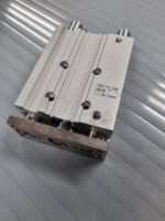 Unité de guidage pneumatique double effet MGPM32TF-100Z