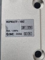 Unité de guidage pneumatique double effet MGPM32TF-100Z – Image 3