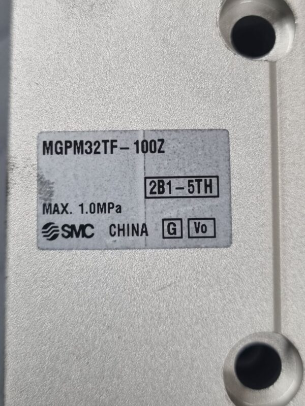 Unité de guidage pneumatique double effet MGPM32TF-100Z – Image 3