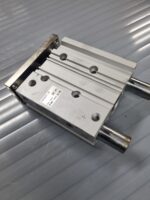 Unité de guidage pneumatique double effet MGPM32TF-75Z – Image 2