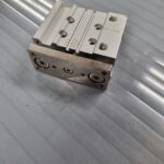 Unité de guidage pneumatique double effet MGPM25TF-30Z