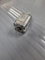Vérin pneumatique double effet ADVU-25-20-P-A 156525