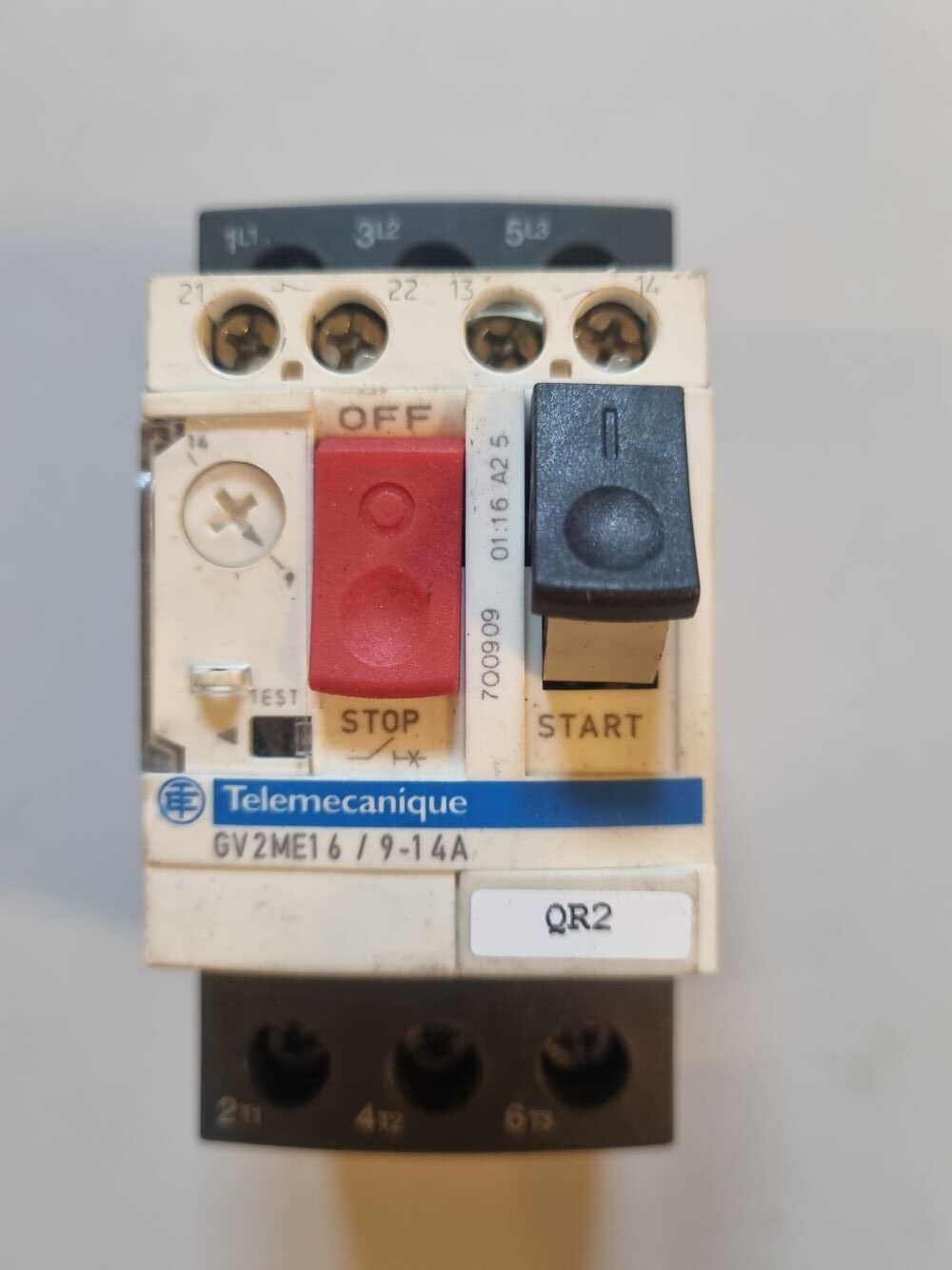 20251018_173914 Disjoncteur moteur 9/14A GV2ME16 avec contacts auxiliaires – Image 1