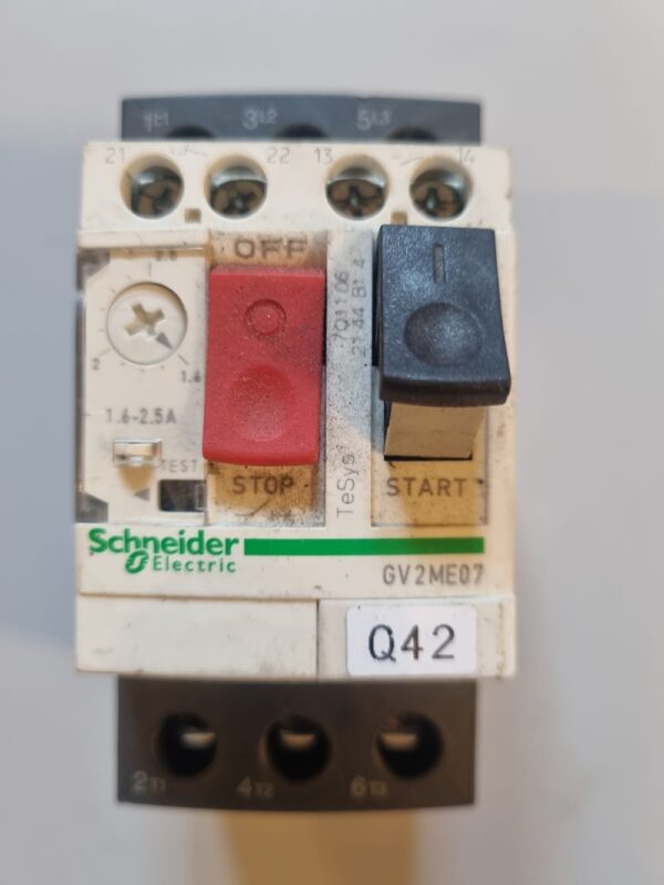 Disjoncteur moteur 1.6/2.5A GV2ME07 avec contacts auxiliaires – Image 1