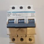 Disjoncteur 3P NG320D20 - 467320