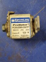 Fusible protistor PC30UD63V200TF