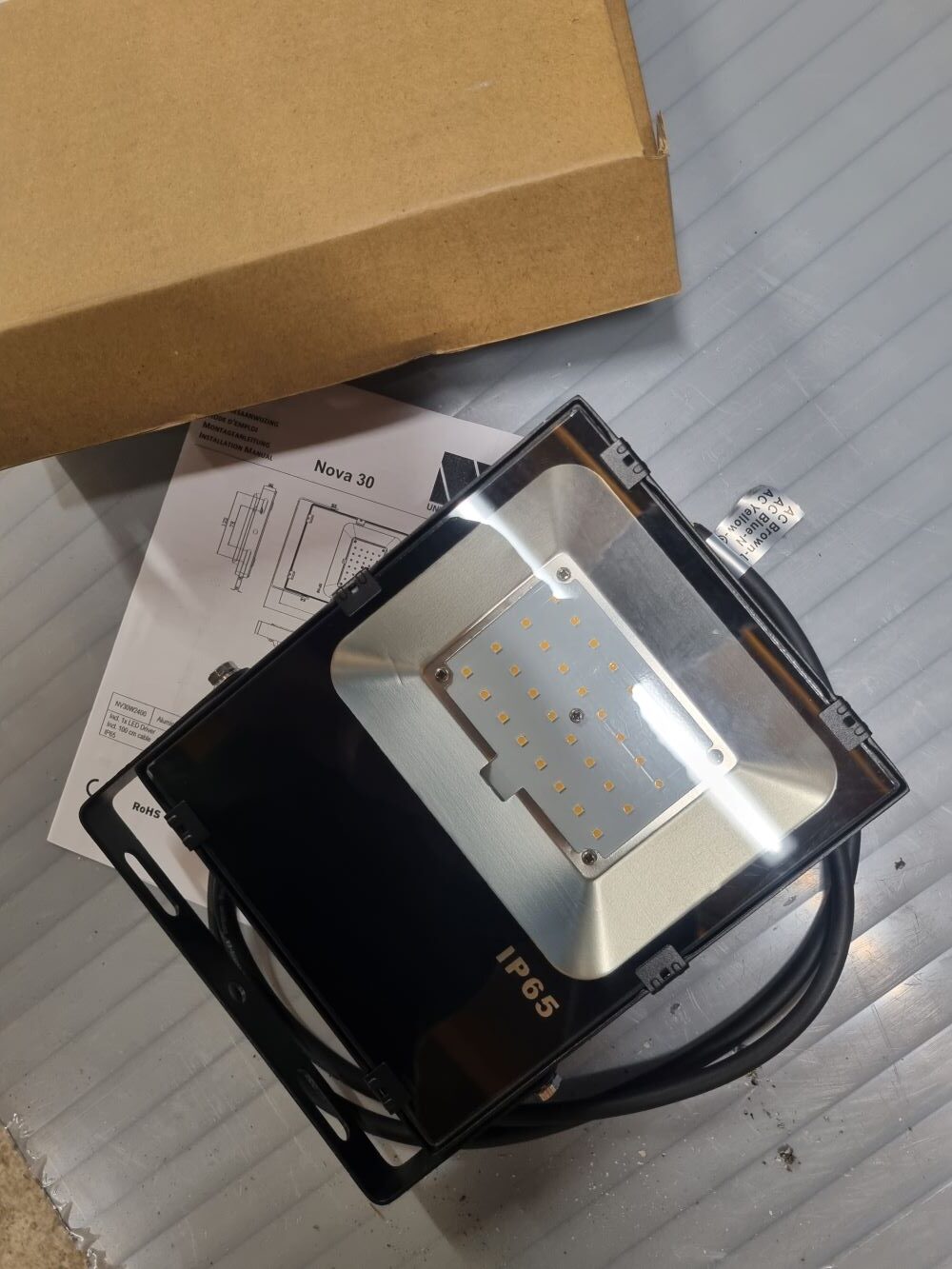 20260630_112745 Applique LED NV30W2400 - NOVA30 - FLOODLIGHT 30W – Image 1